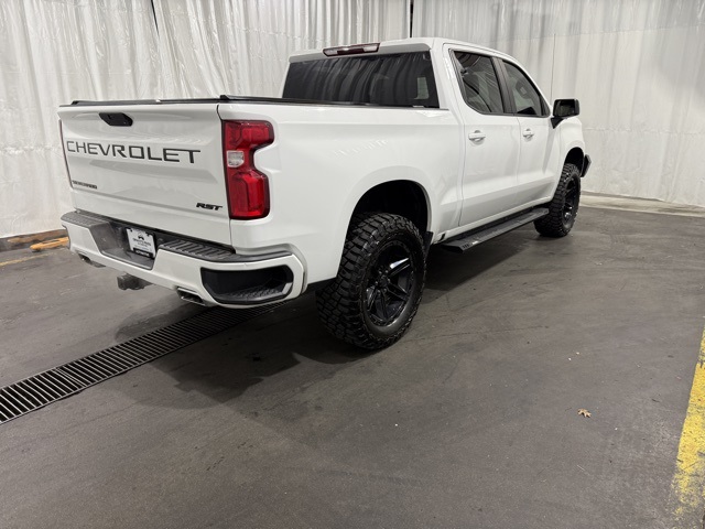 2020 Chevrolet Silverado 1500 RST photo 2