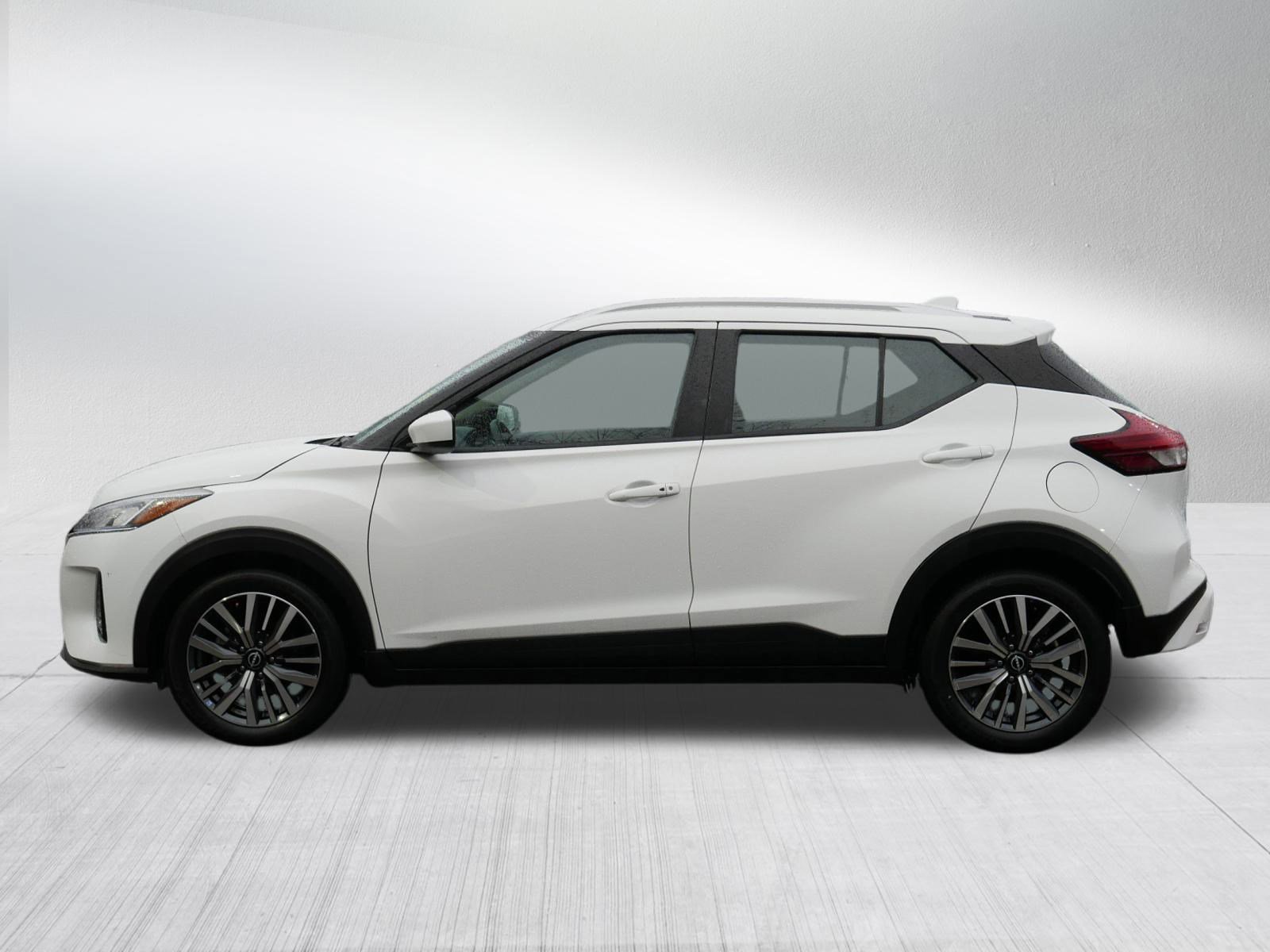 2024 Nissan Kicks SV photo 4