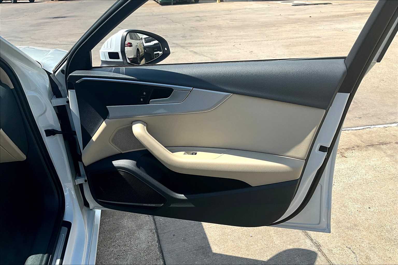 2018 Audi A4 Premium Plus photo 22