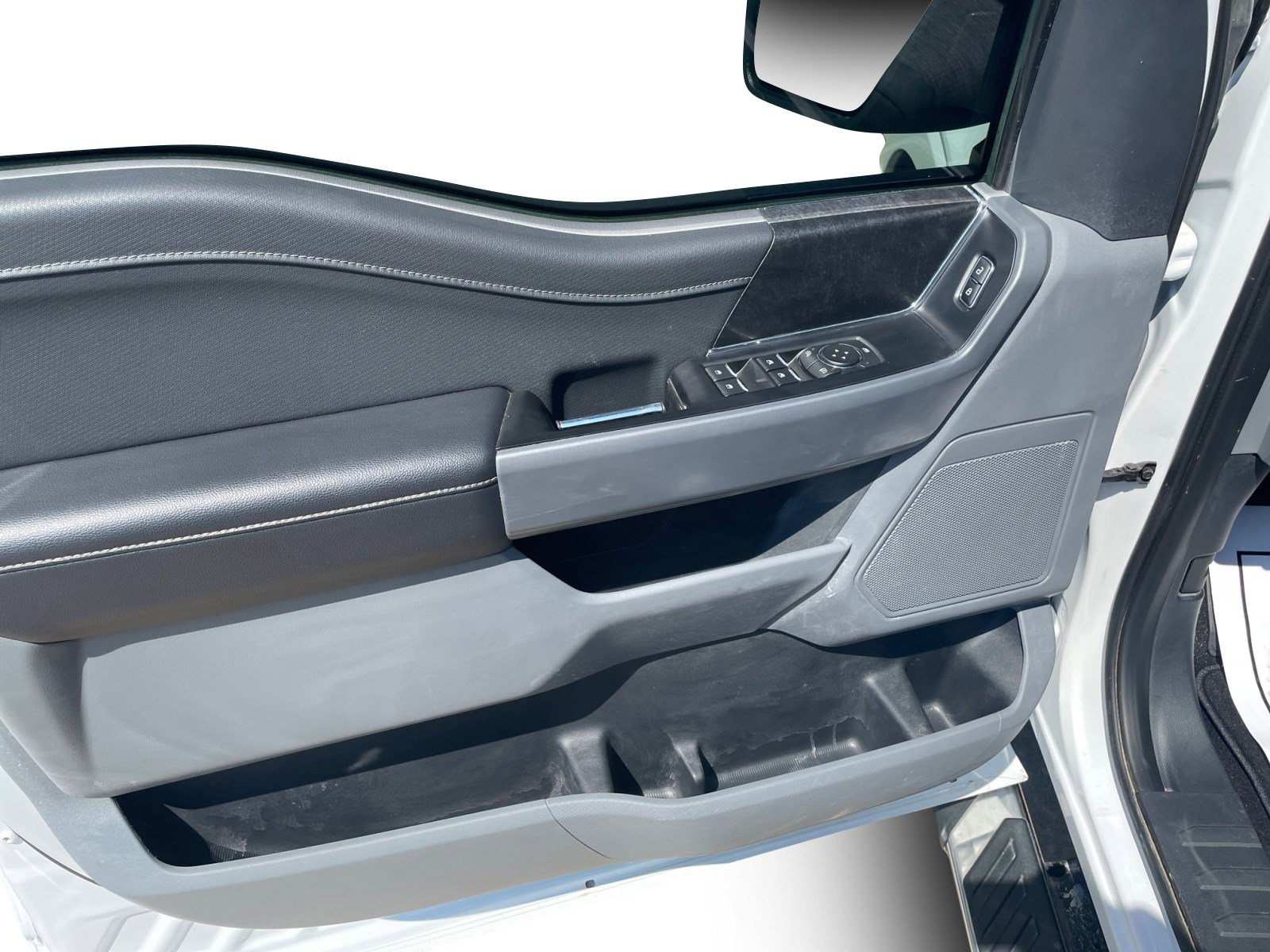 2022 Ford F-150 XLT photo 16