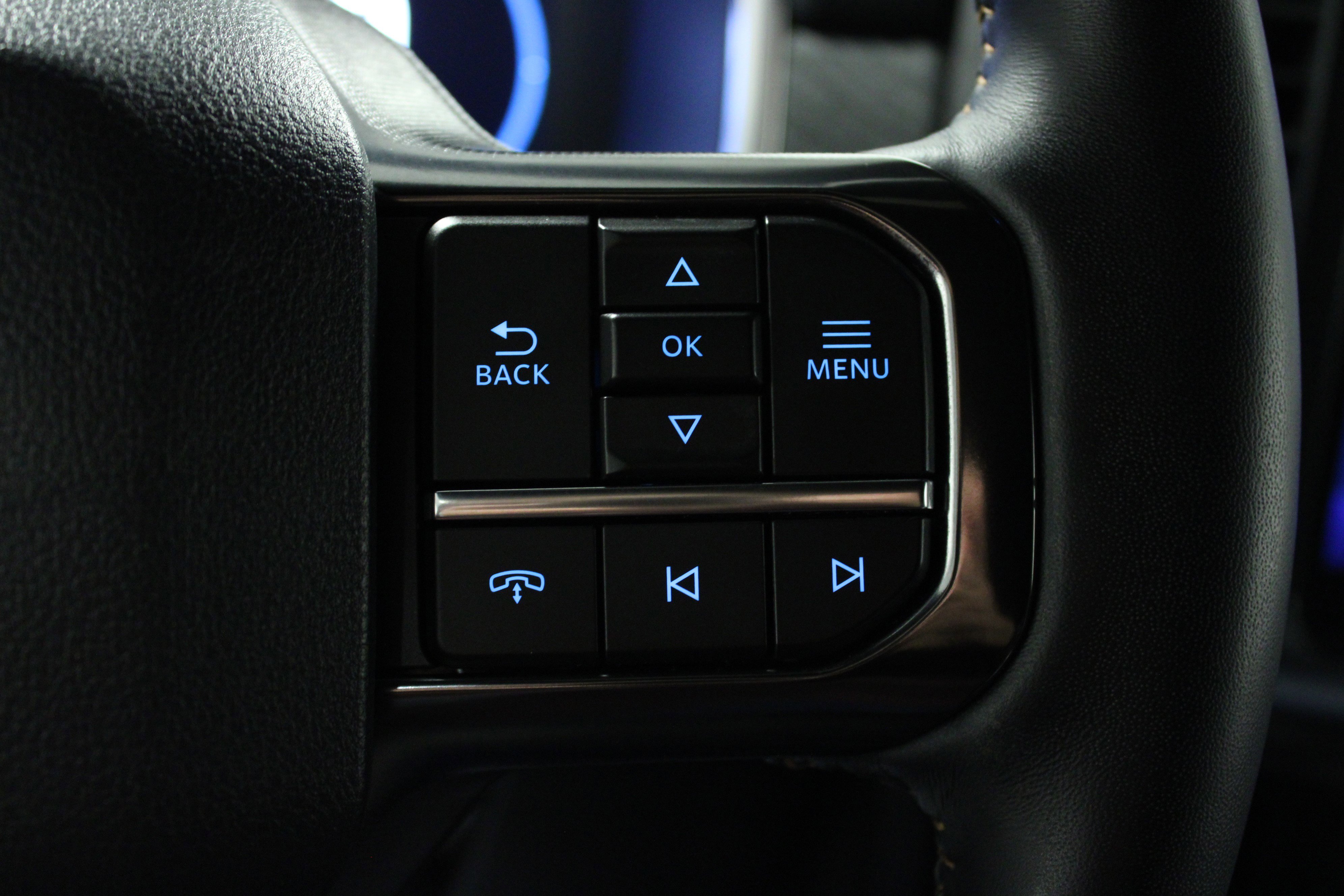 2022 Ford F-150 Platinum photo 17