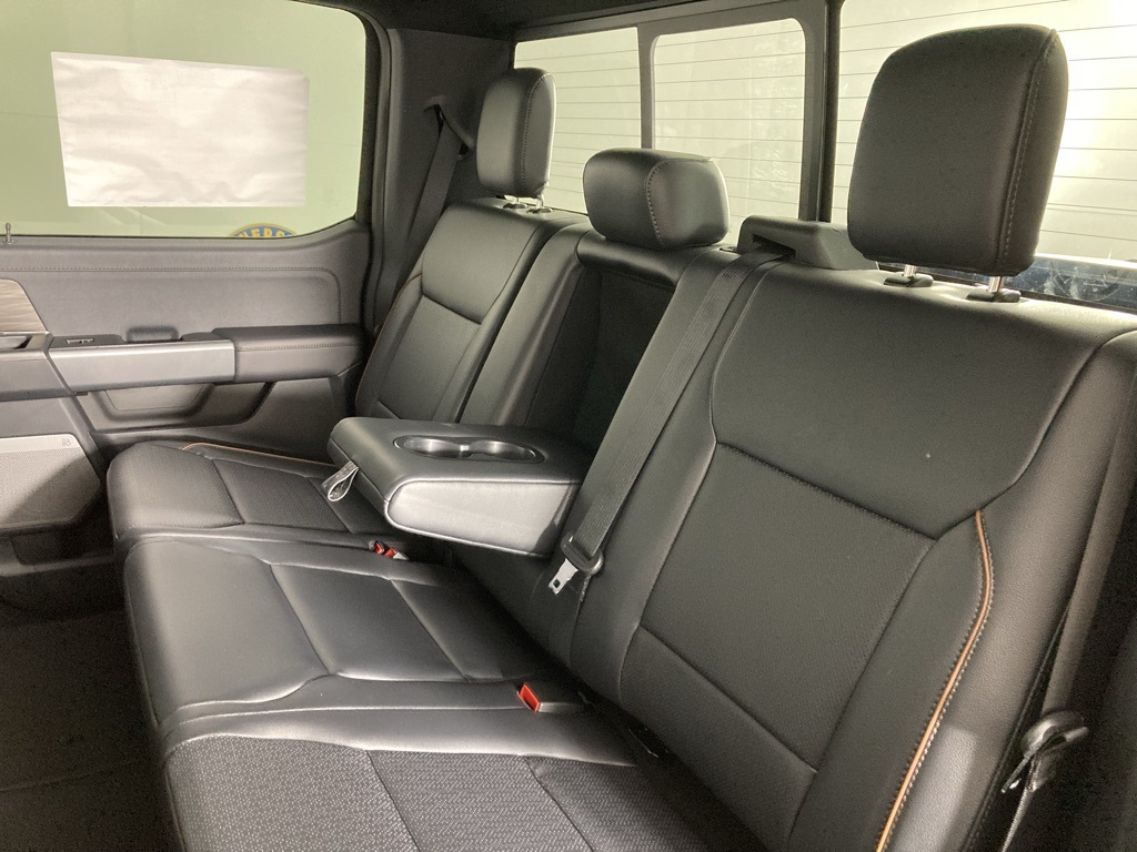 2025 Ford F-150 Lariat photo 15