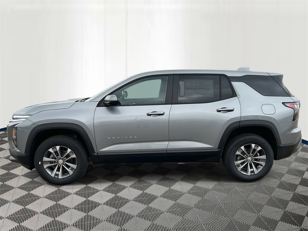 2026 Chevrolet Equinox LT photo 2