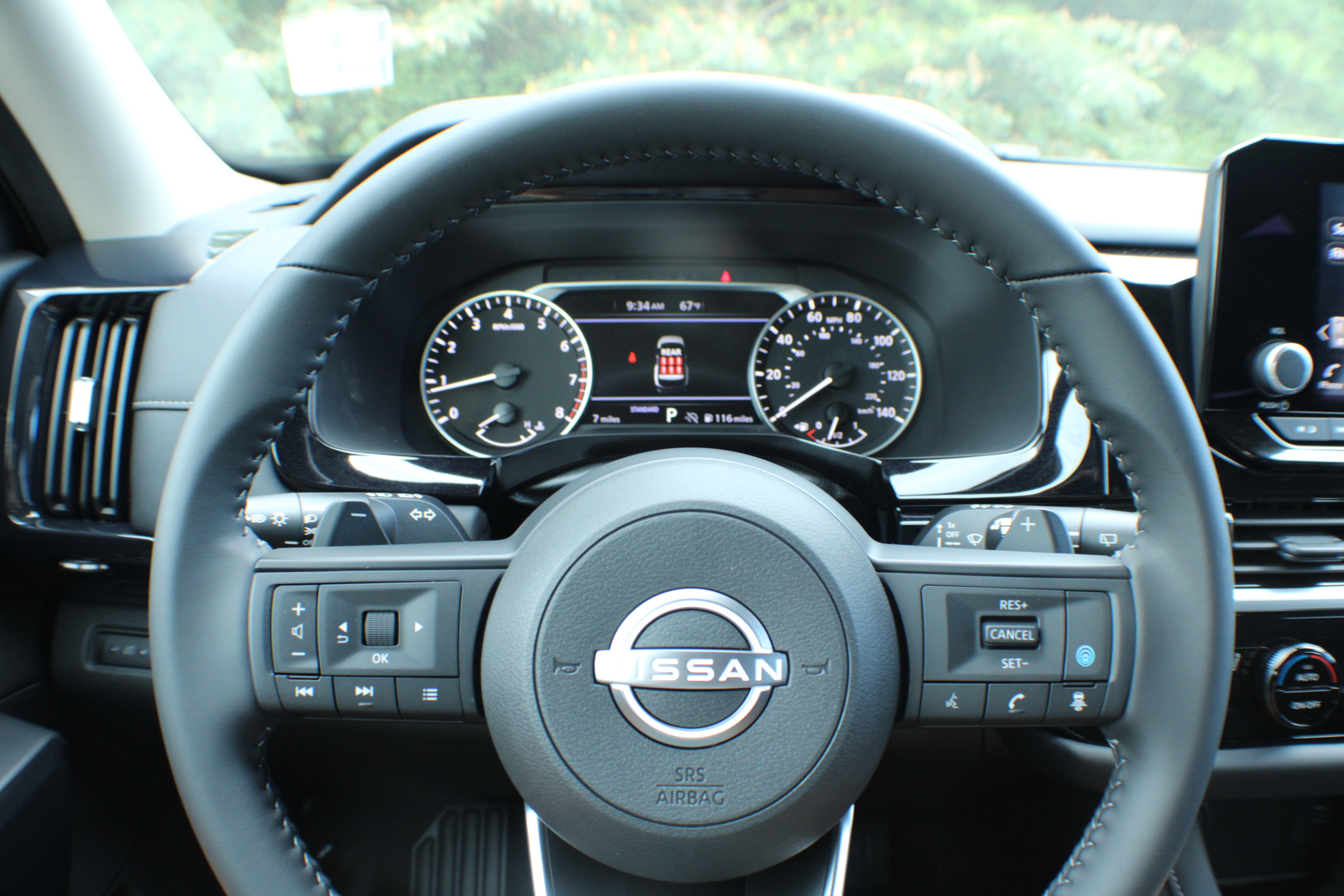 2025 Nissan Pathfinder SV photo 3