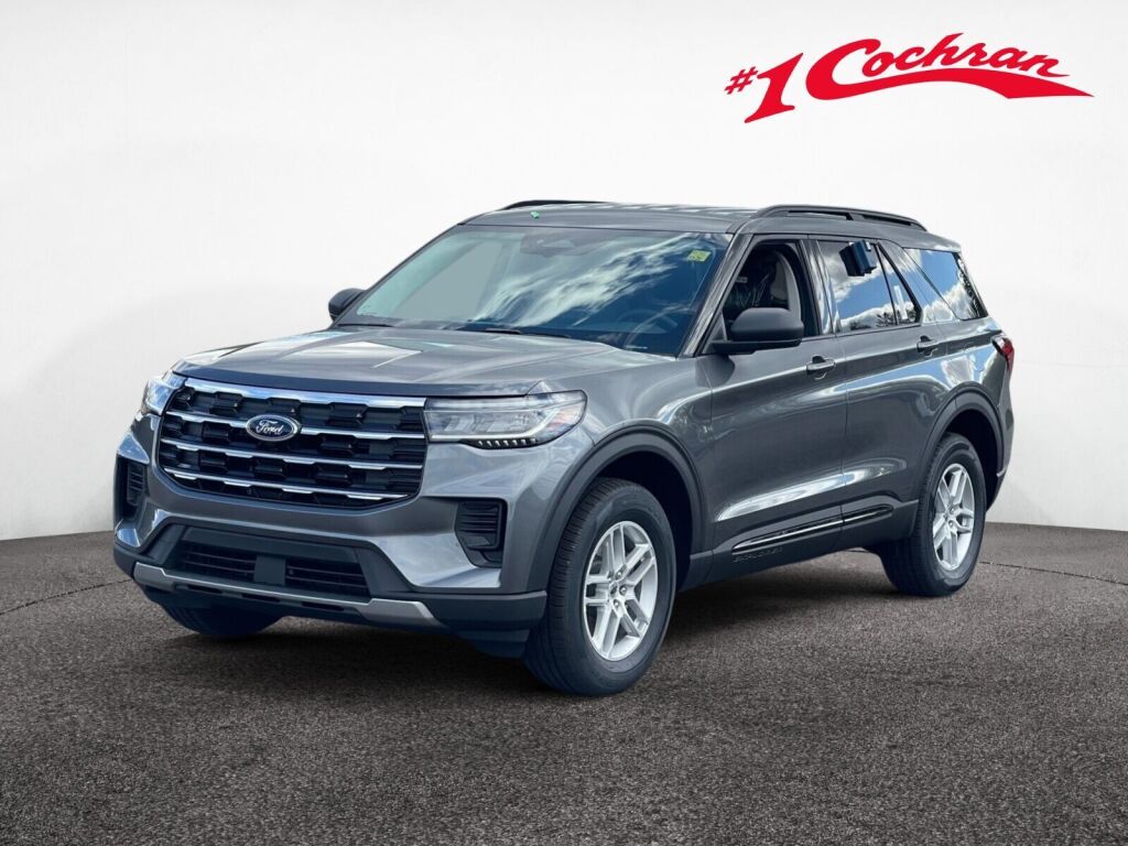 2026 Ford Explorer photo 3
