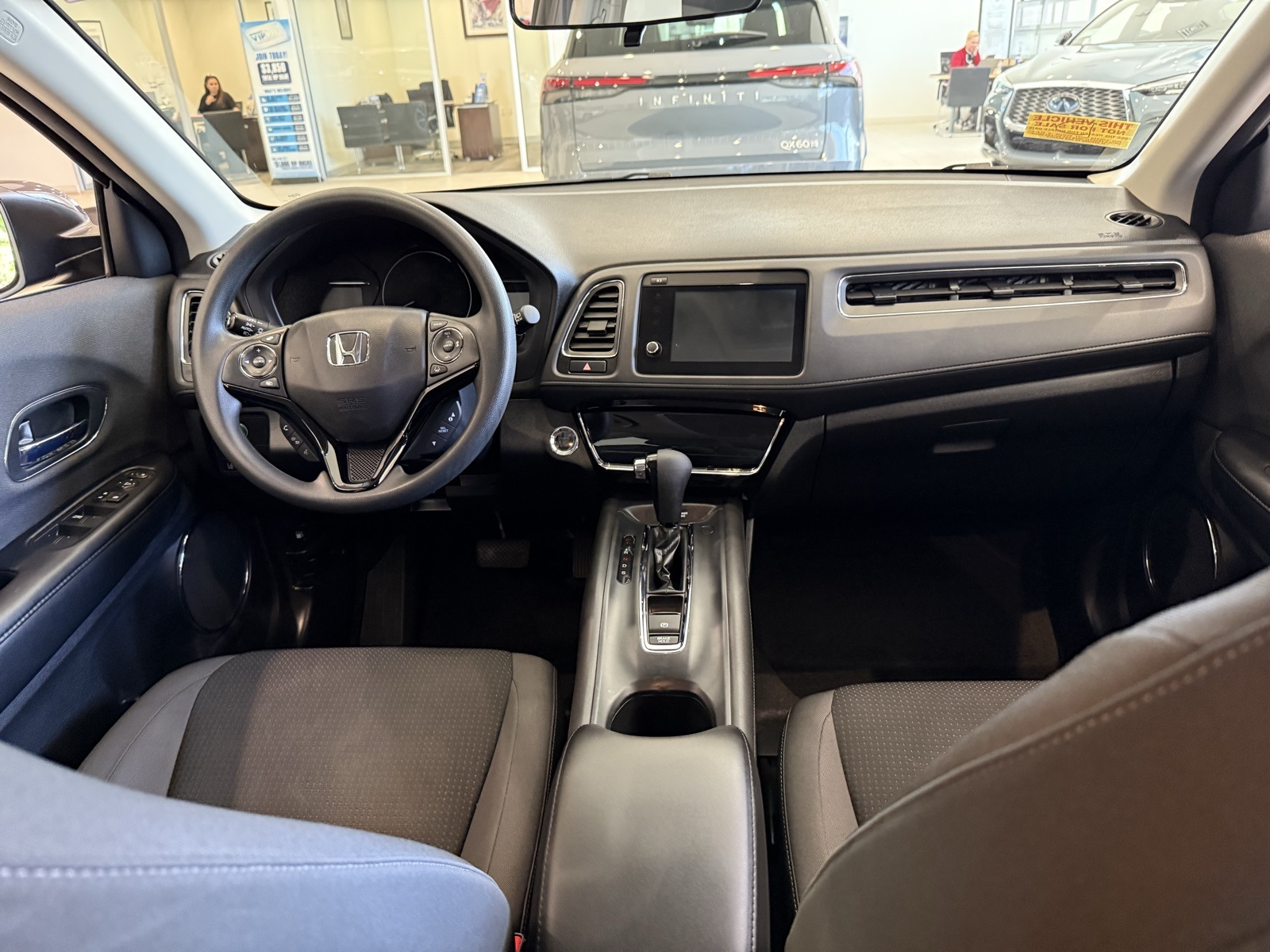 2022 Honda HR-V EX photo 2