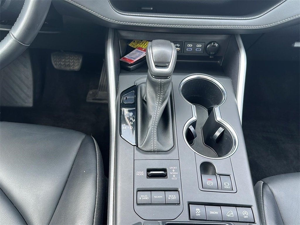2022 Toyota Highlander XLE photo 15