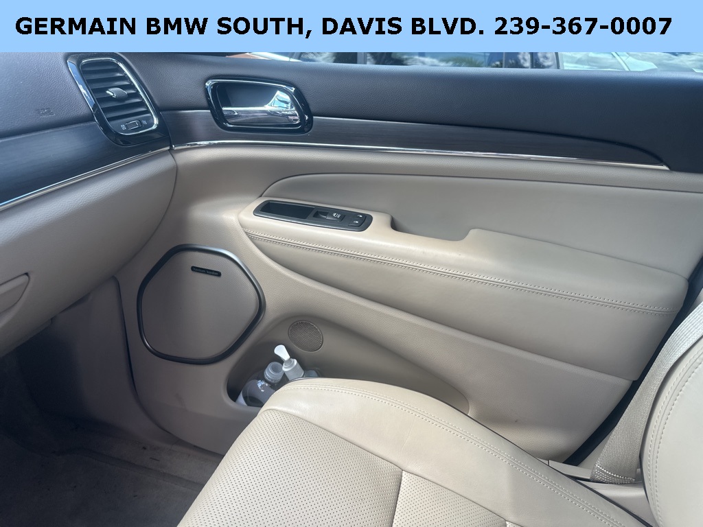 2019 Jeep Grand Cherokee Overland photo 29