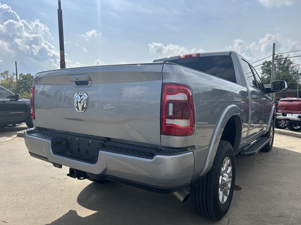 2022 Ram 2500 Laramie photo 3