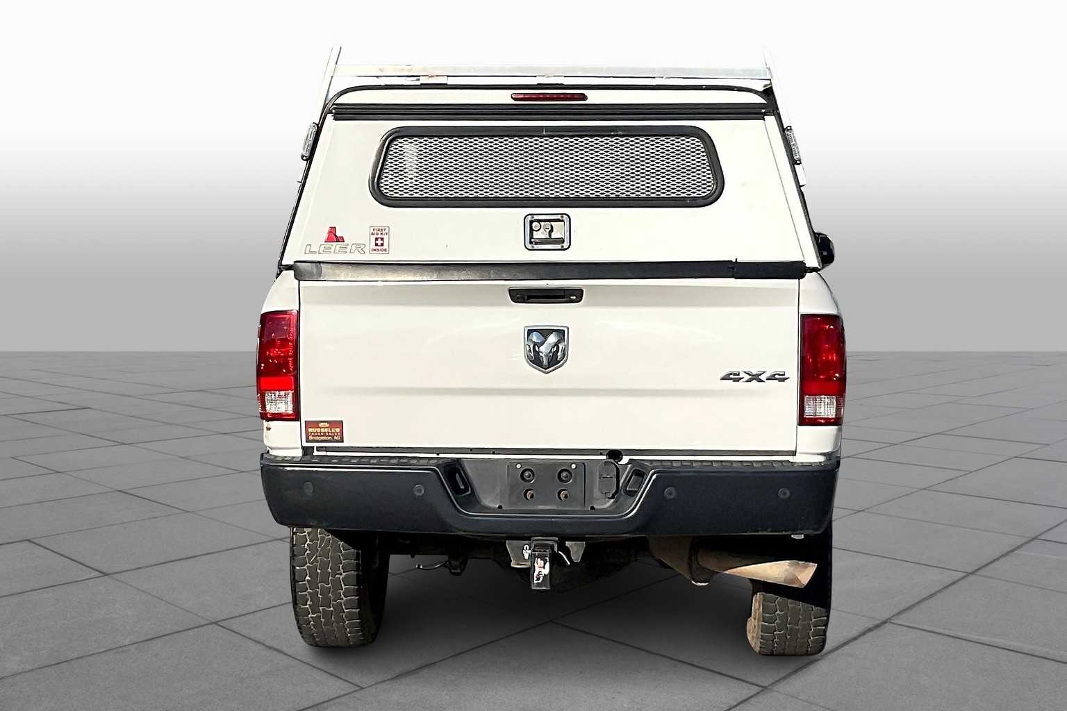 2017 Ram 3500 Tradesman photo 4