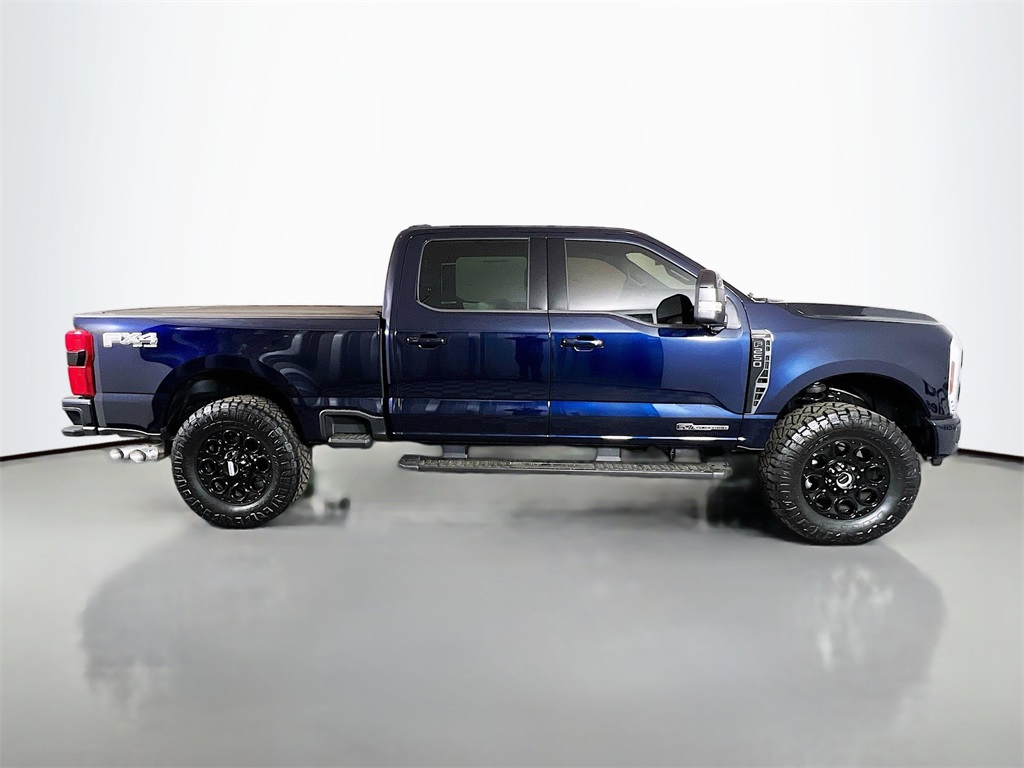 2025 Ford F-250 Lariat photo 18