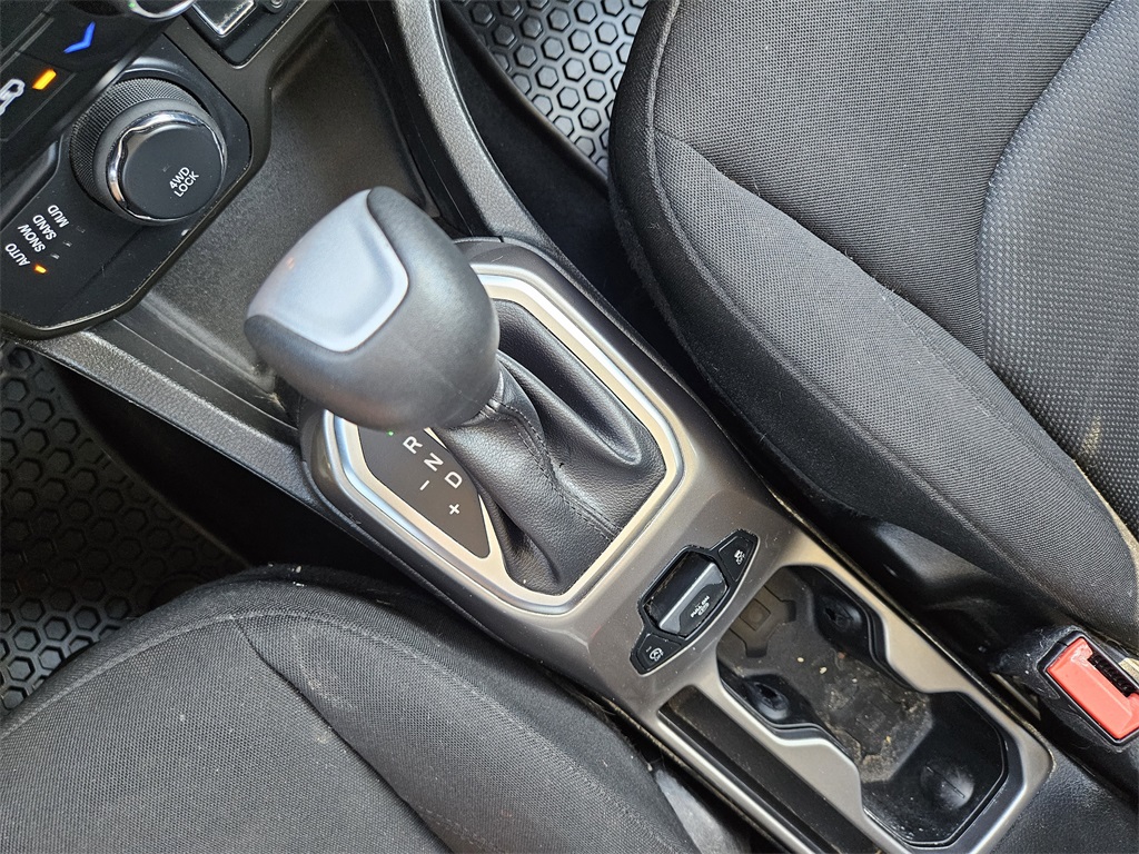 2022 Jeep Renegade Jeepster Sport Upland photo 15