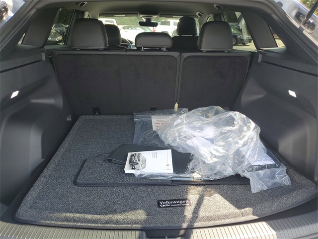 2026 Volkswagen Atlas Cross Sport SE photo 7