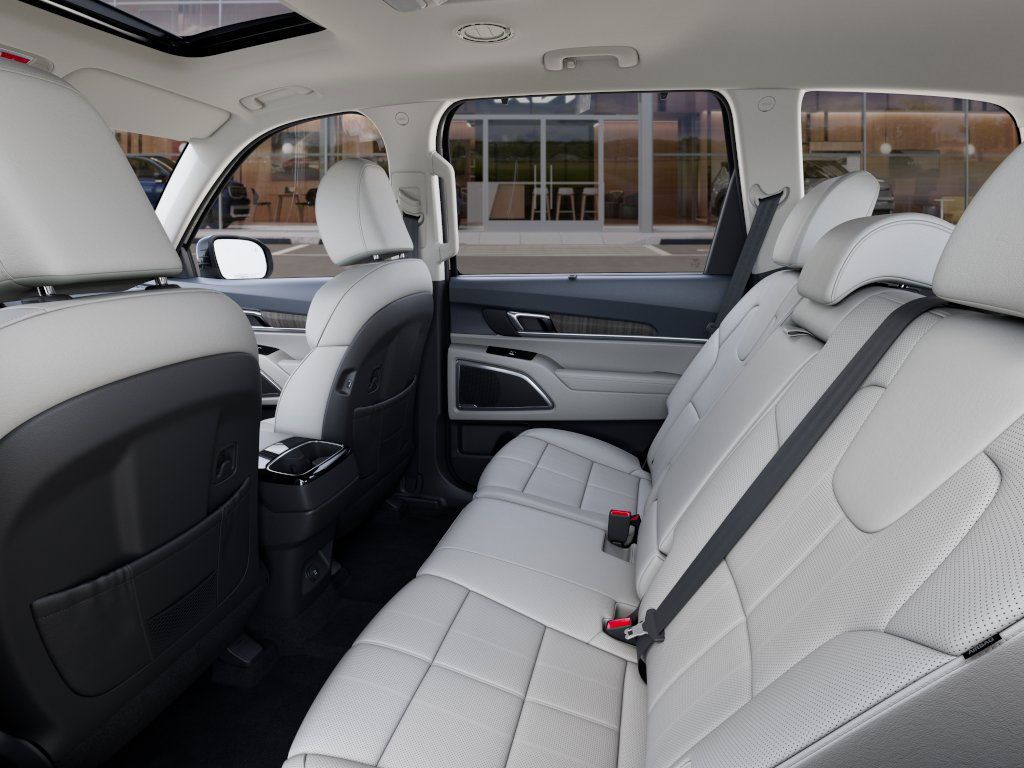 2025 Kia Telluride EX photo 17