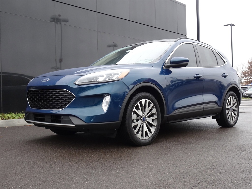 2020 Ford Escape Titanium's photo