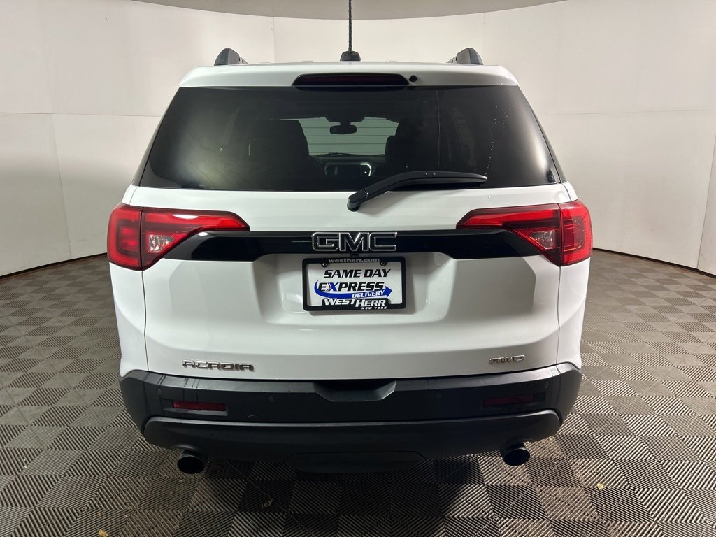 2019 Gmc Acadia SLT photo 16