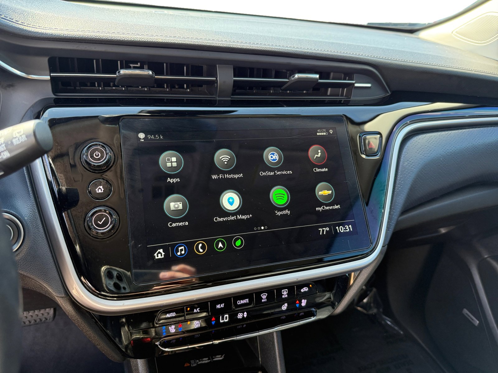 2022 Chevrolet Bolt EUV Premier photo 12