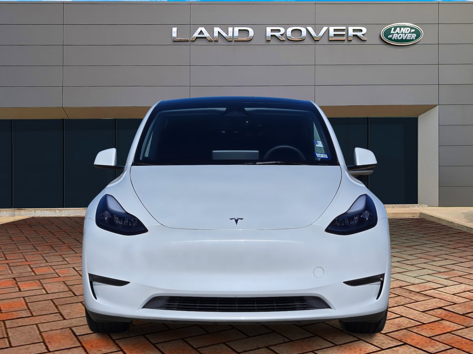 Used 2025 Tesla Model Y Long Range with VIN 7SAYGDEE8SA369381 for sale in Shreveport, LA