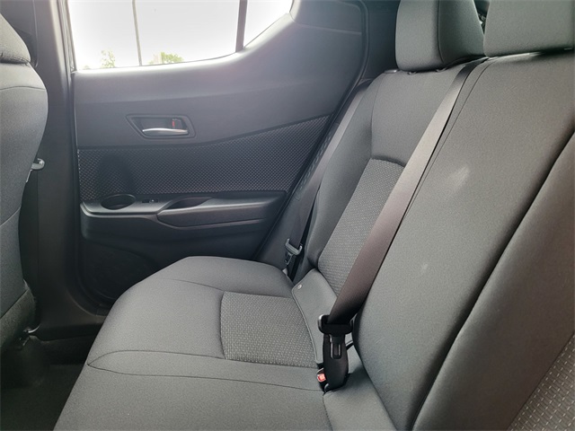 2018 Toyota C-HR XLE photo 11