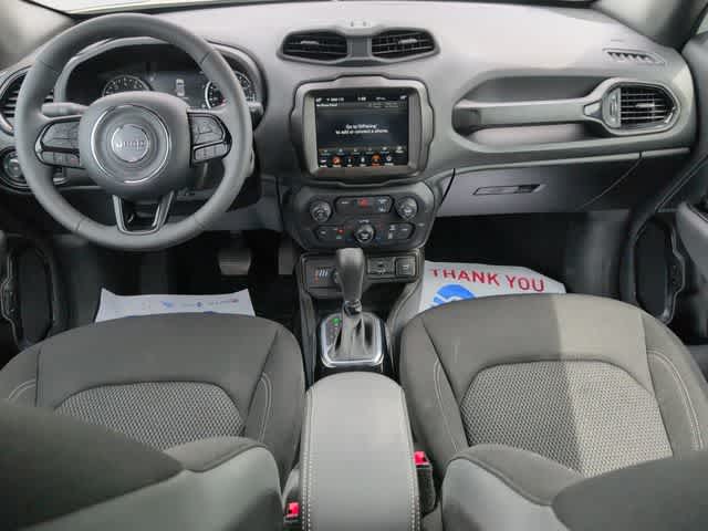 2022 Jeep Renegade Altitude photo 12