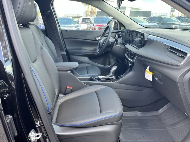 2026 Buick Encore GX Sport Touring photo 17