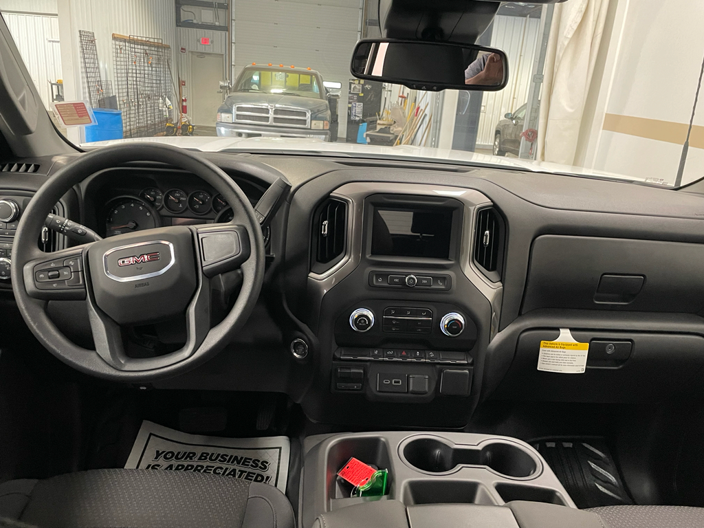2025 Gmc Sierra 3500 HD Pro photo 6