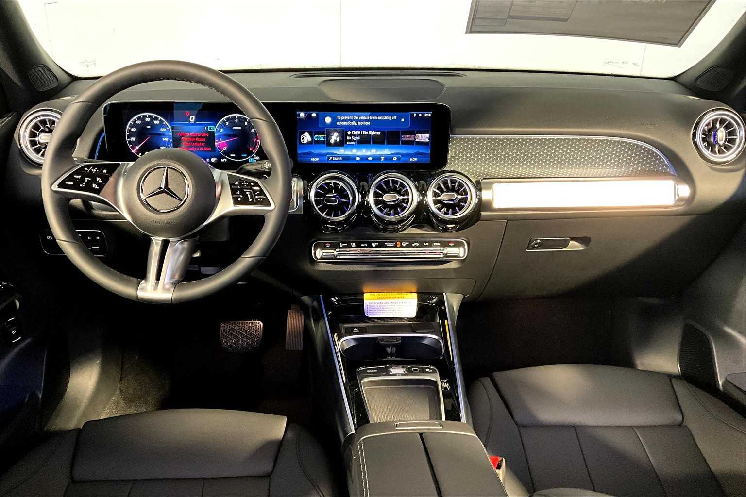2026 Mercedes Benz GLB 250 4MATIC photo 7