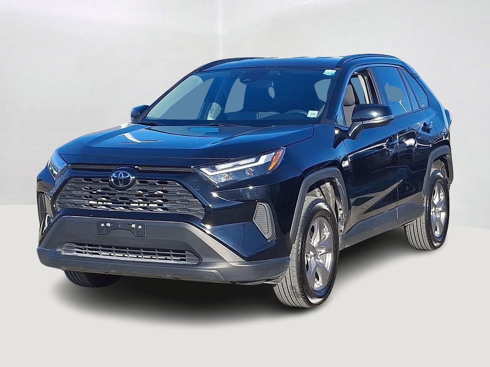 2025 Toyota RAV4 XLE's photo