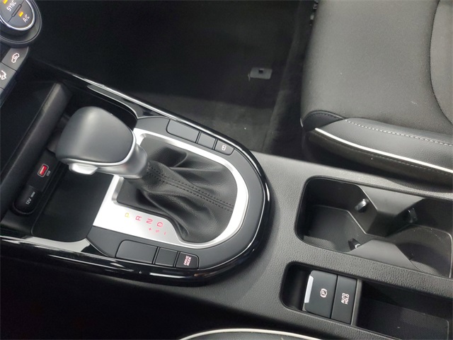 2023 Kia Forte GT-Line photo 18