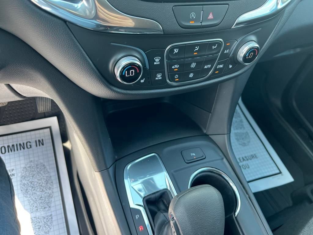 2023 Chevrolet Equinox LT photo 16
