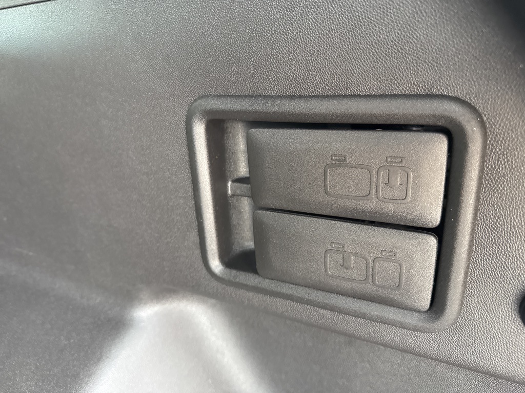 2023 Chevrolet Equinox Premier photo 21