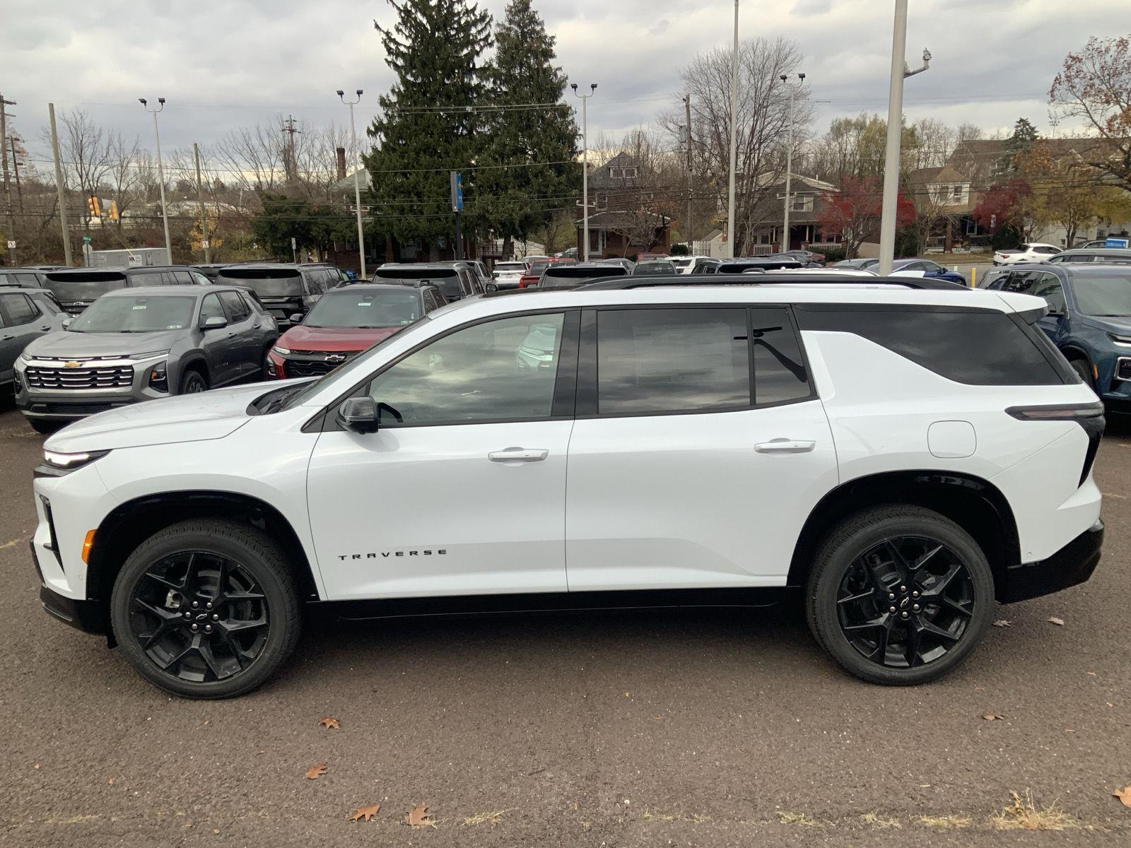 2026 Chevrolet Traverse RS photo 4