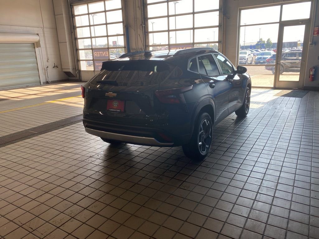 2026 Chevrolet Trax LT photo 12