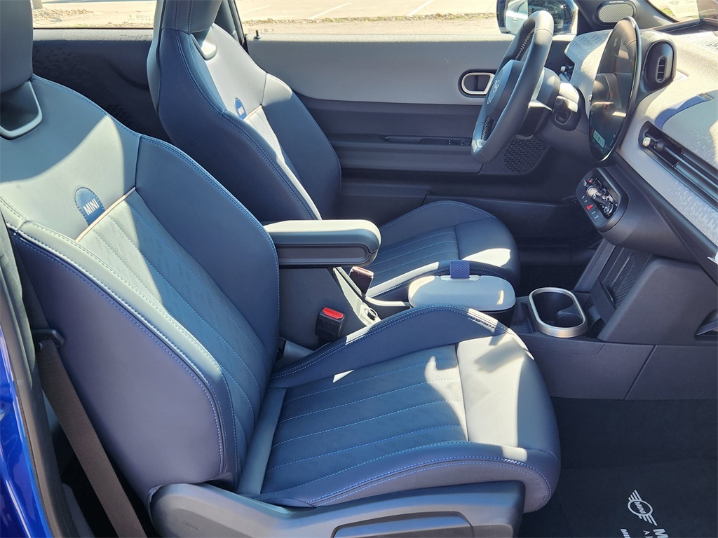 2025 Mini Cooper 2 Door Hardtop photo 15
