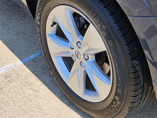 2022 Volvo XC60 B5 Momentum photo 10