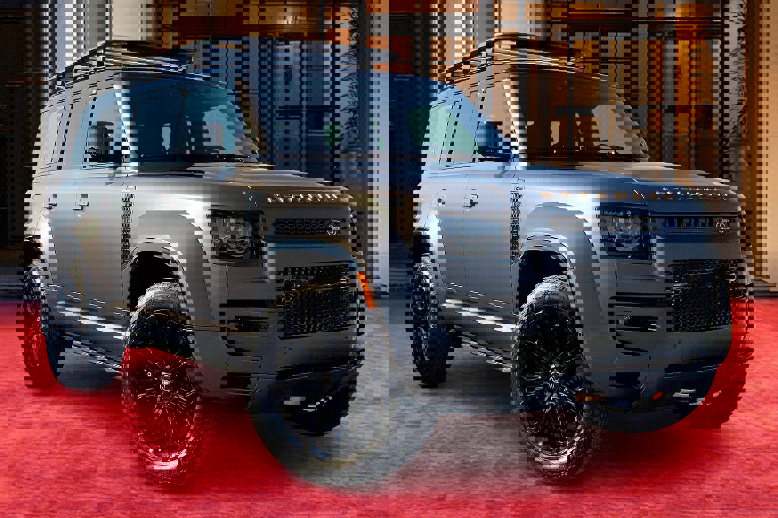 2025 Land Rover Defender 110 photo 10