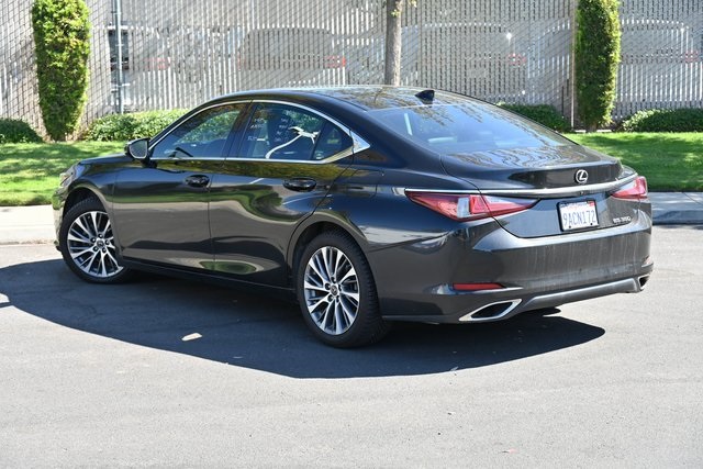 2019 Lexus ES 350 photo 4