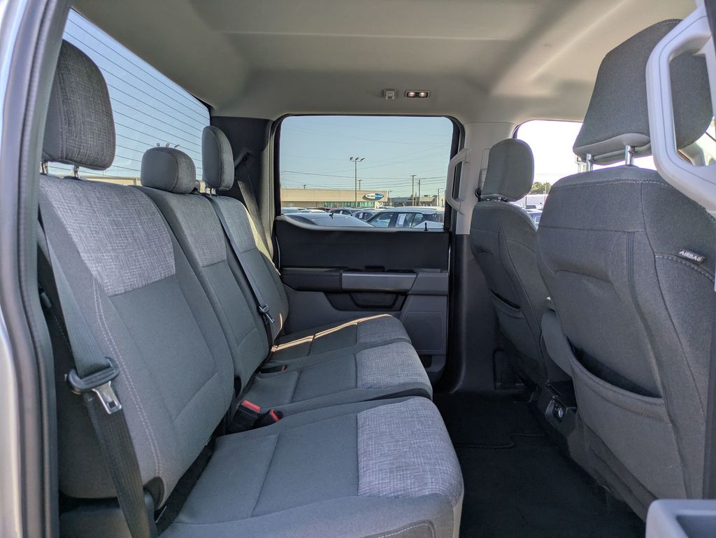2023 Ford F-150 XLT photo 24
