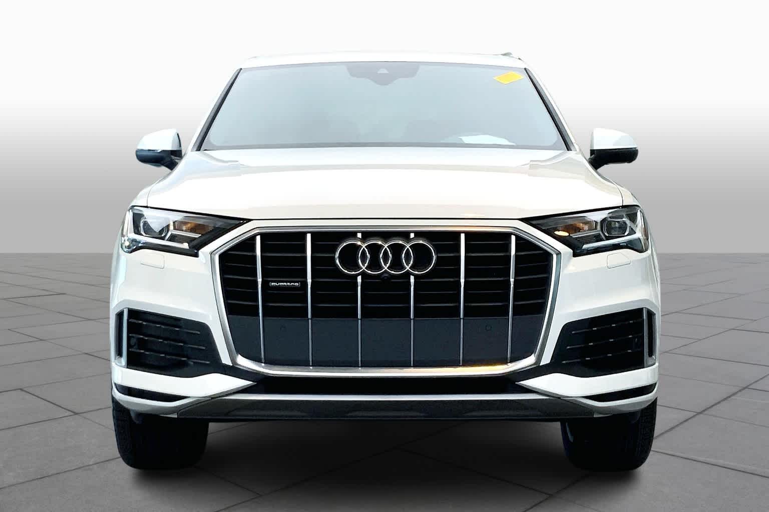 2021 Audi Q7 Premium Plus photo 3