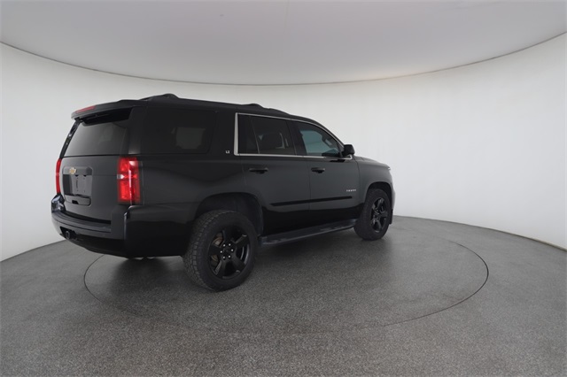 2017 Chevrolet Tahoe LT photo 18