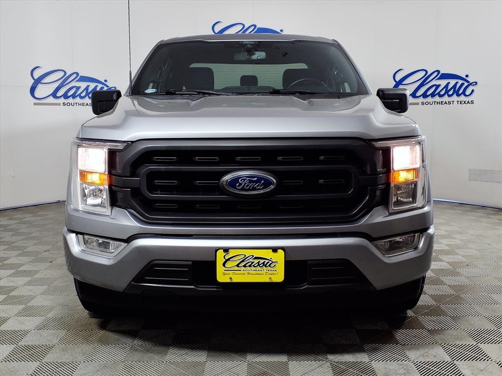 2021 Ford F-150 XLT photo 2