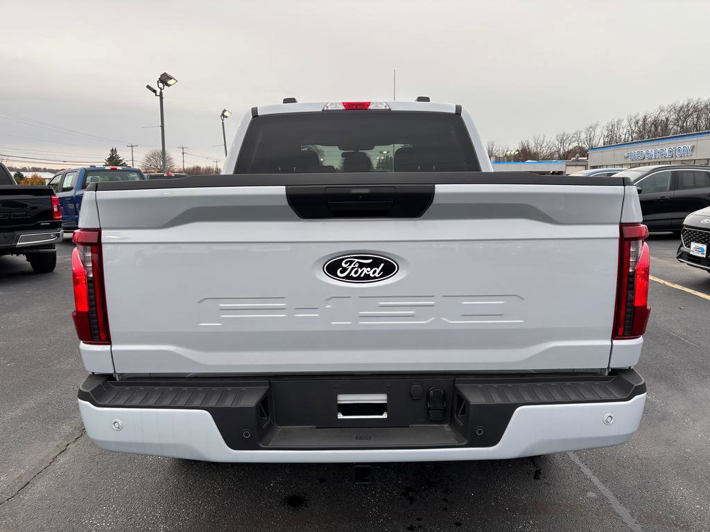 2025 Ford F-150 STX photo 4