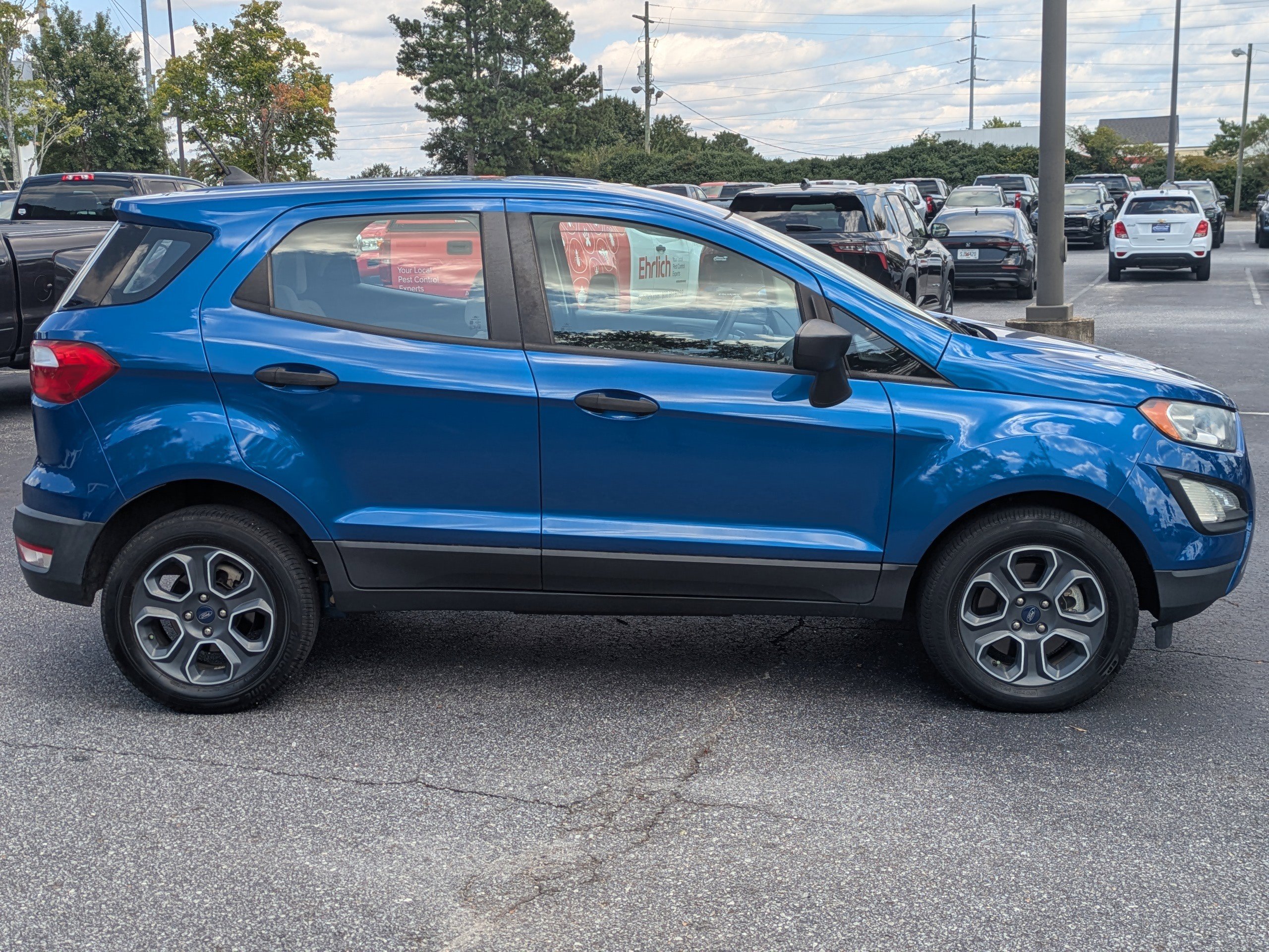 2020 Ford EcoSport S photo 2