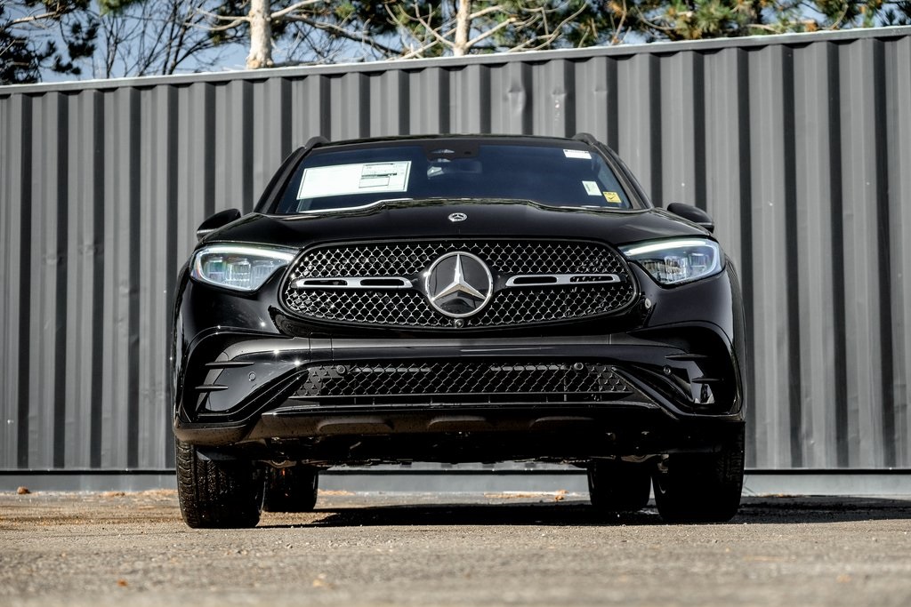 2026 Mercedes Benz GLC 300 4MATIC photo 4