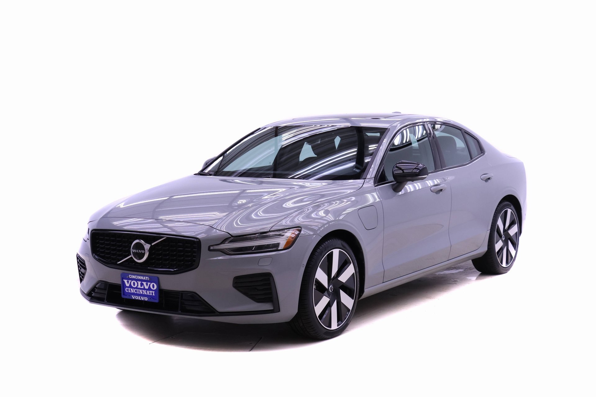 2024 Volvo S60 Ultimate's photo