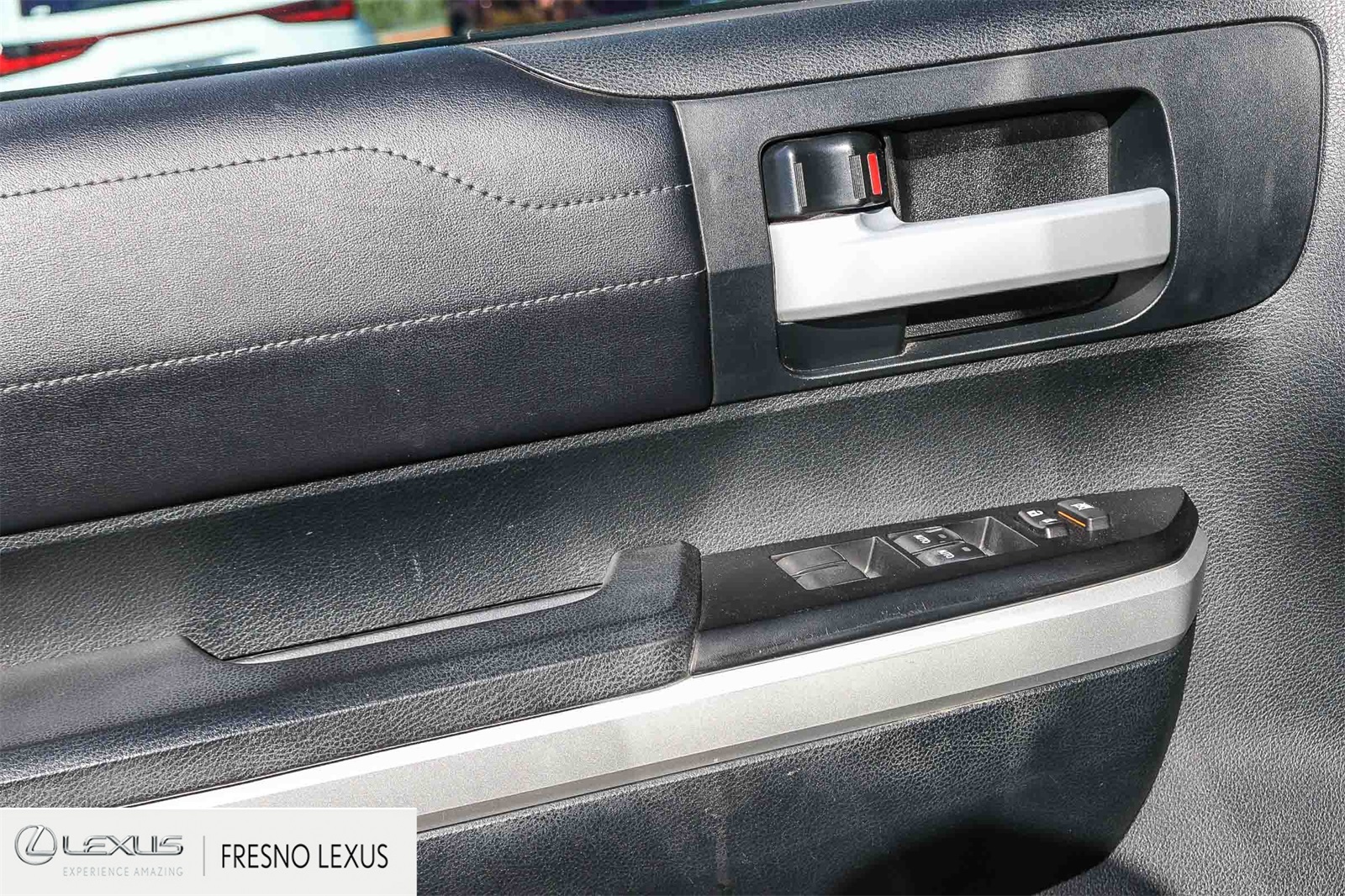 2016 Toyota Tundra Limited CrewMax photo 21