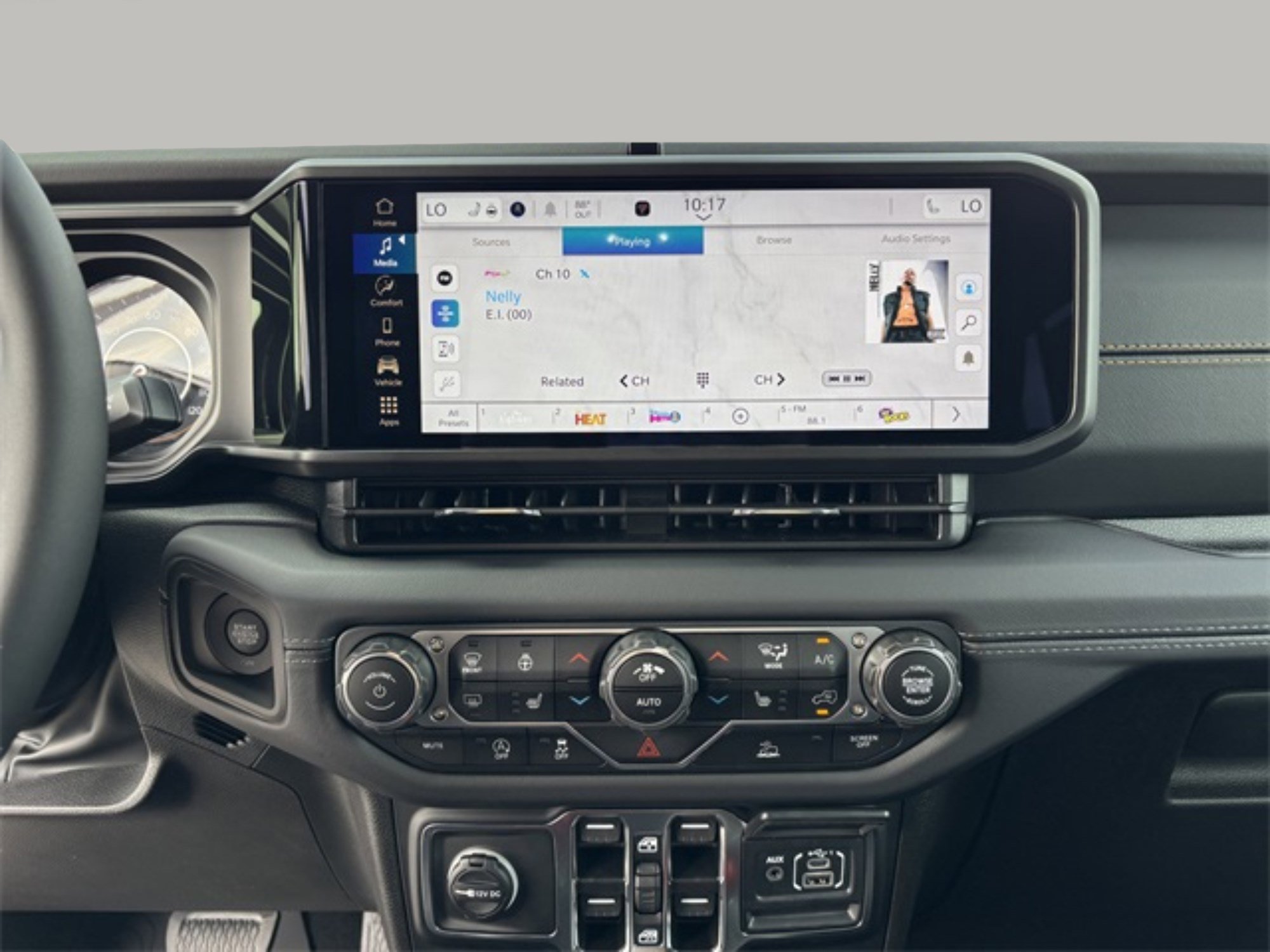 2025 Jeep Gladiator Texas Trail photo 15