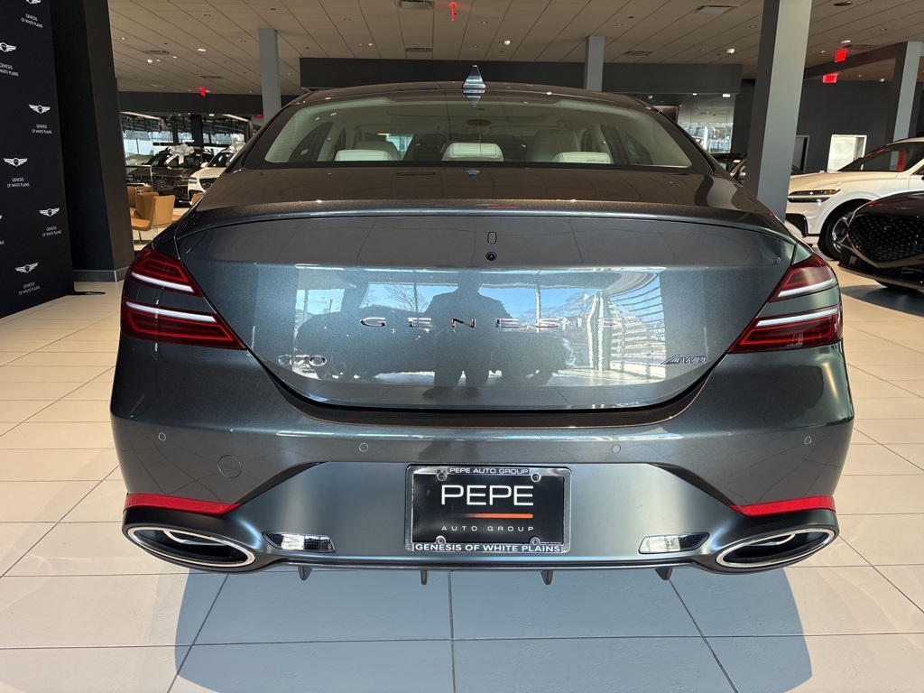 2026 Genesis G70 2.5T Prestige AWD photo 4
