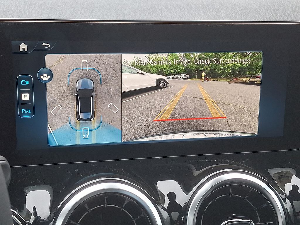 2026 Mercedes Benz GLA 250 4MATIC photo 14