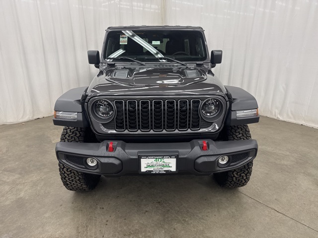 2025 Jeep Wrangler Rubicon photo 2